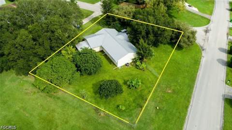 4001 Bishop Cir, Labelle FL - photo 12 of 13