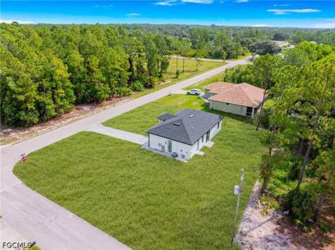 1400 E 11th St, Lehigh Acres FL - photo 13 of 50