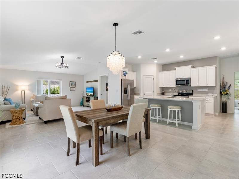 4 bedroom SingleFamilyResidence at 3801 Treasure Oak Way, Oakview, Fort Myers — photo 2