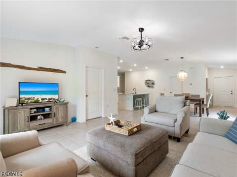 3801 Treasure Oak Way, Fort Myers FL - photo 6 of 39