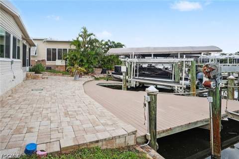11181 Azalea Ln, Fort Myers Beach FL - photo 24 of 39