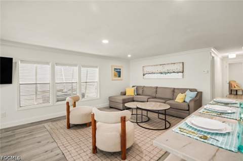 11181 Azalea Ln, Fort Myers Beach FL - photo 8 of 39
