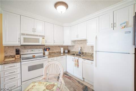 7360 Estero Blvd 703, Fort Myers Beach FL - photo 11 of 33