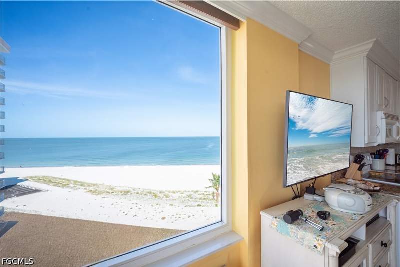 1 bedroom Condominium at 7360 Estero Blvd 703, Estero Beach And Tennis Club, Fort Myers Beach — photo 5