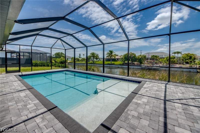 4 bedroom SingleFamilyResidence at 203 SW 14th Ave, Cape Coral, Cape Coral — photo 3