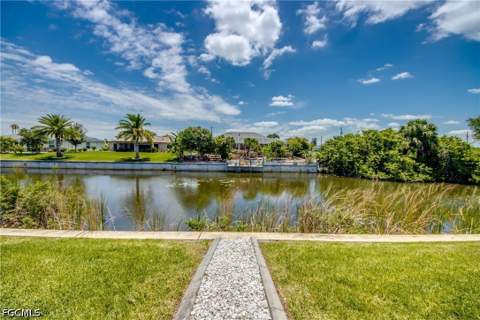203 SW 14th Ave, Cape Coral FL - photo 7 of 43
