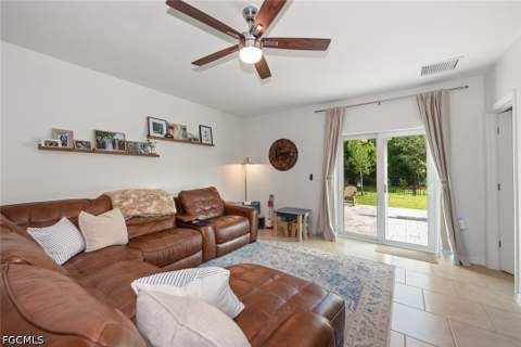 7149 Ponderosa Pine DR, Fort Myers FL - photo 6 of 34