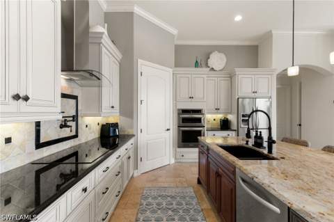 504 Kendall Dr, Marco Island FL - photo 10 of 40