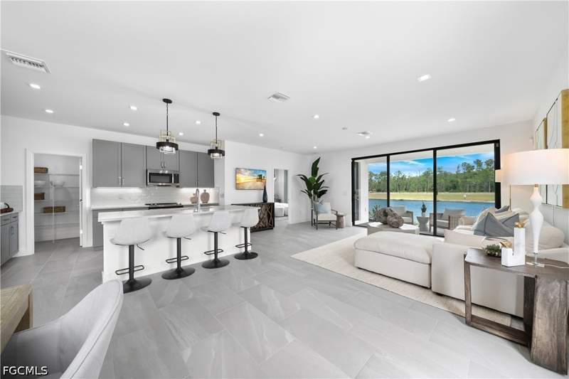 3 bedroom Attached at 10943 Salt Bay Way, Parkway Preserve, Fort Myers — photo 3