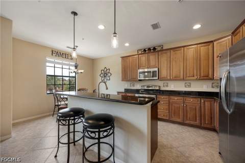 11875 Izarra Way 8712, Fort Myers FL - photo 10 of 35