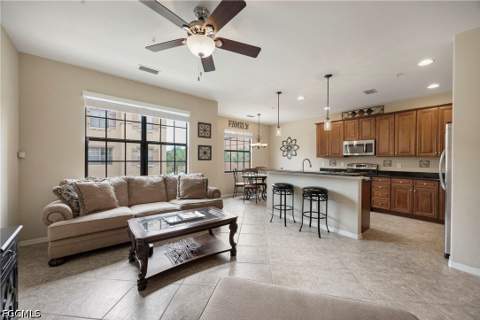 11875 Izarra Way 8712, Fort Myers FL - photo 8 of 35