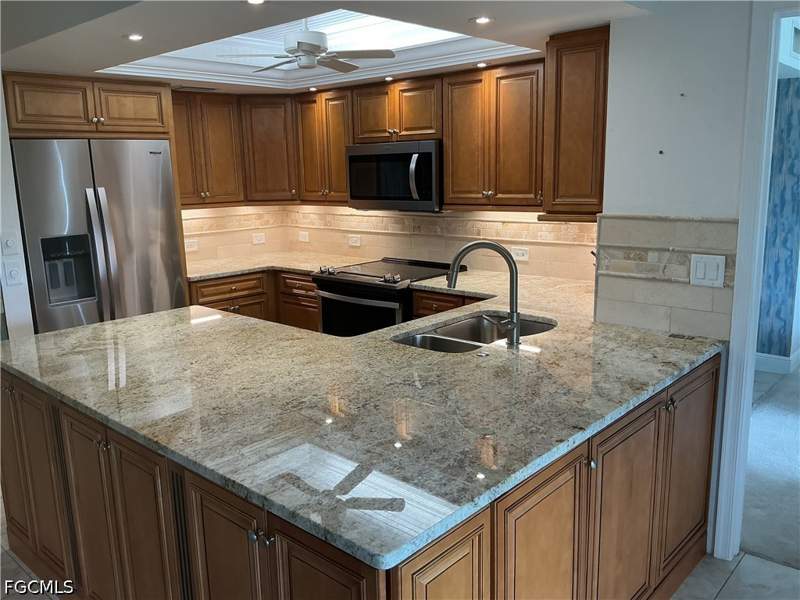 2 bedroom Condominium at 5845 Trailwinds Dr 515, Oakmont Village, Fort Myers — photo 5