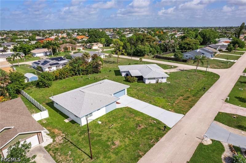 3 bedroom SingleFamilyResidence at 4208 SE 2nd Ave, Cape Coral, Cape Coral — photo 3