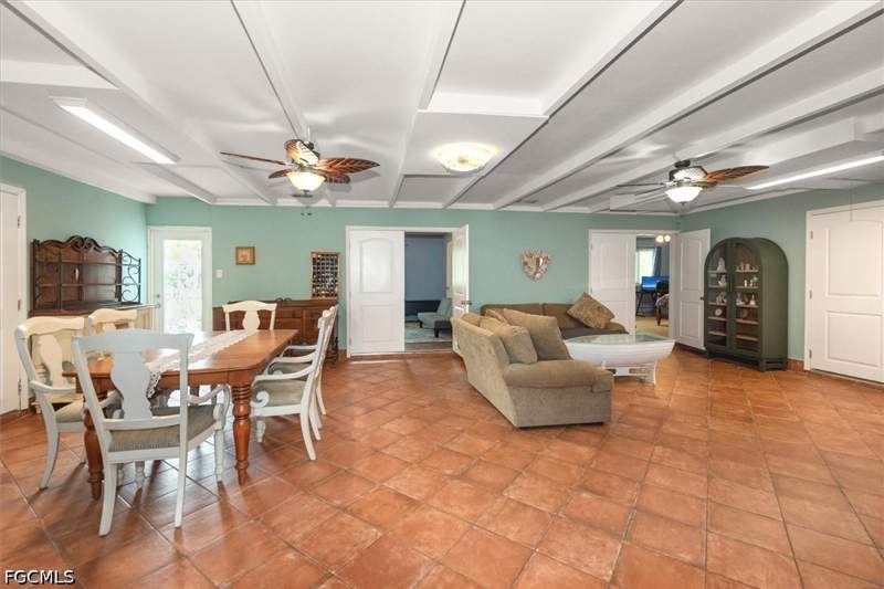4 bedroom SingleFamilyResidence at 1721 Club House Rd, Yacht Club Colony, North Fort Myers — photo 3
