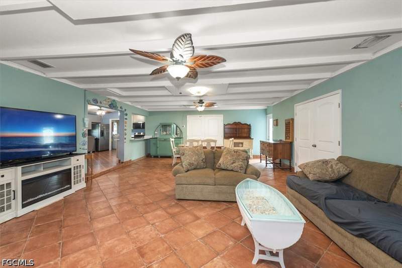 4 bedroom SingleFamilyResidence at 1721 Club House Rd, Yacht Club Colony, North Fort Myers — photo 5