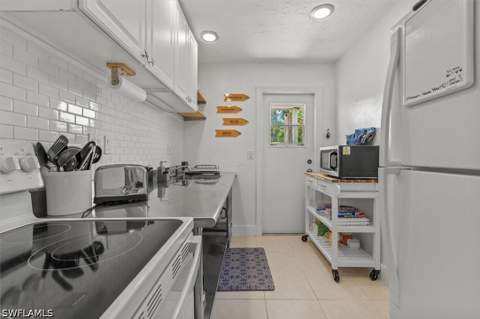 1854 Danford St, Naples FL - photo 9 of 31