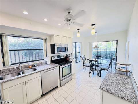 547 Beachwalk Cir, Naples FL - photo 8 of 15