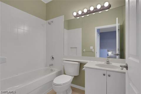 15454 Summit Place Cir 125, Naples FL - photo 20 of 40