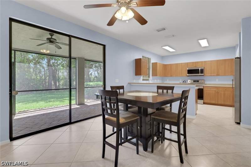 3 bedroom Townhouse at 15454 Summit Place Cir 125, Summit Place, Naples — photo 5