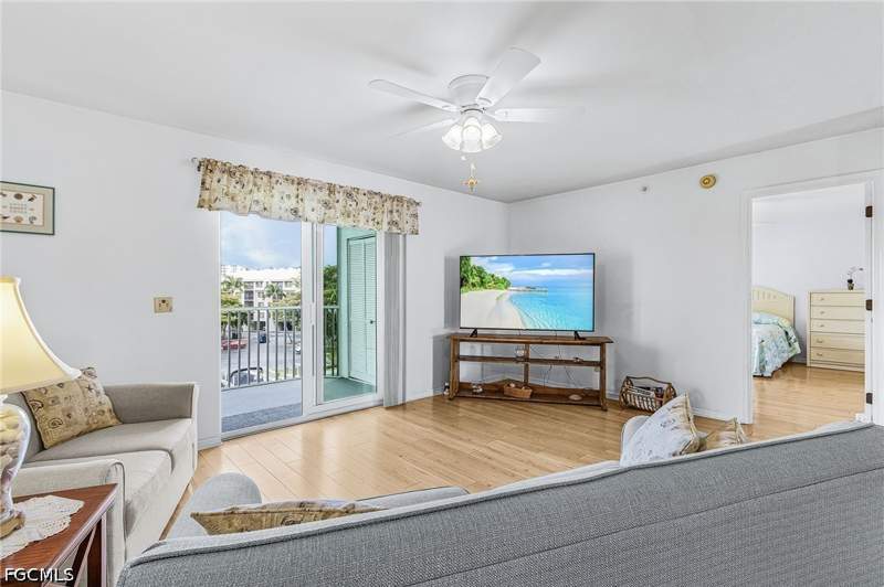 2 bedroom Condominium at 4591 Bay Beach Ln 393, Royal Pelican Townhouse, Fort Myers Beach — photo 2