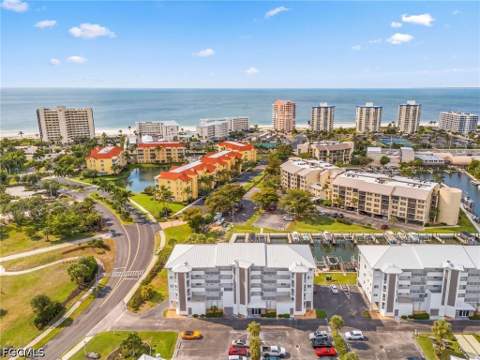 4591 Bay Beach Ln 393, Fort Myers Beach FL - photo 21 of 31