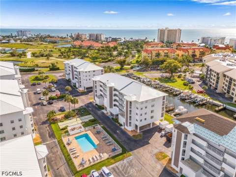 4591 Bay Beach Ln 393, Fort Myers Beach FL - photo 22 of 31