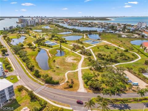 4591 Bay Beach Ln 393, Fort Myers Beach FL - photo 23 of 31