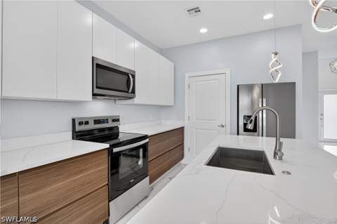 454 Mercedes Ct, Lehigh Acres FL - photo 24 of 49
