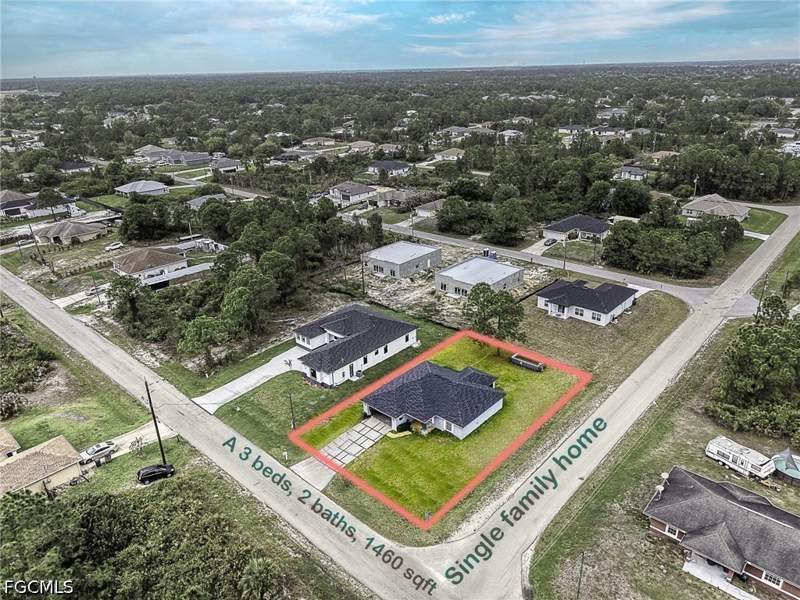 3 bedroom SingleFamilyResidence at 2900 42nd St W, Lehigh Acres, Lehigh Acres — photo 2