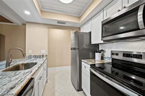 200 Lenell Rd 215, Fort Myers Beach FL - photo 6 of 25