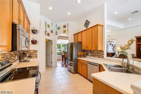 9836 Los Altos Ct, Fort Myers FL - photo 24 of 42
