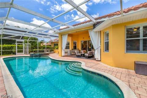 9836 Los Altos Ct, Fort Myers FL - photo 6 of 42