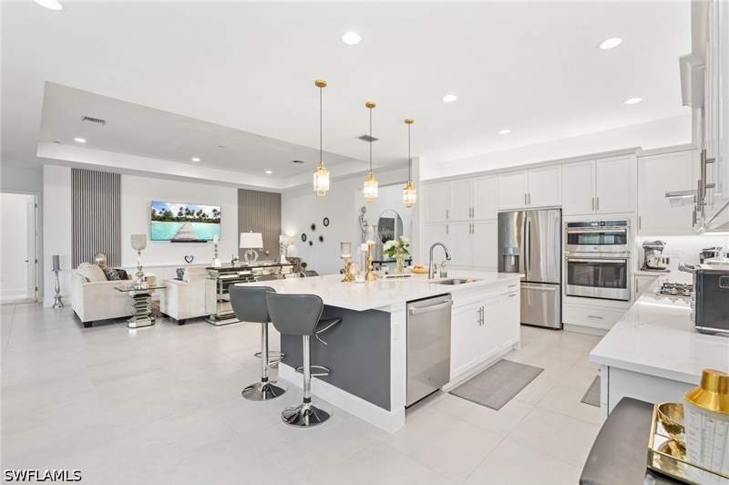 3 bedroom SingleFamilyResidence at 12177 Eucalyptus Way, Valencia Trails, Naples — photo 3