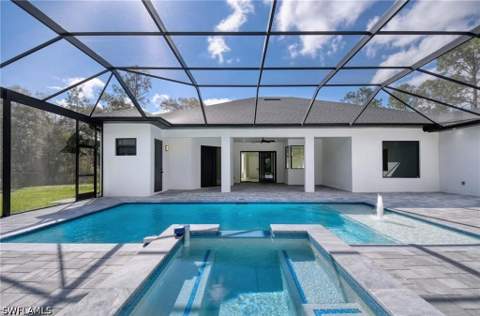 219 33rd Ave NW, Naples FL - photo 6 of 42