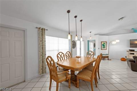 2104 SW 38th Ter, Cape Coral FL - photo 7 of 41