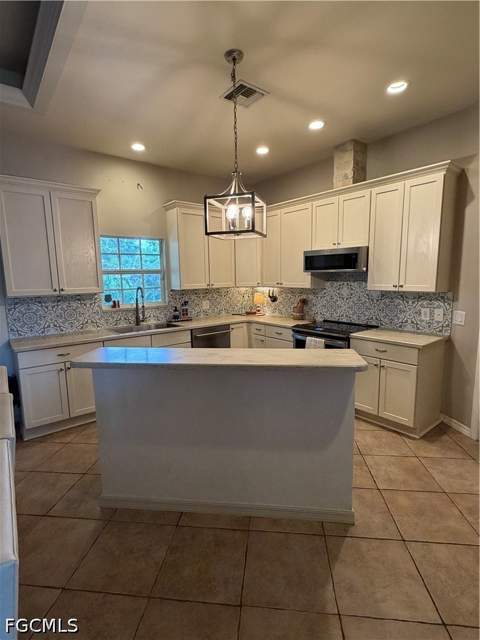 6011 Jadestone Ave, Fort Myers FL - photo 13 of 40