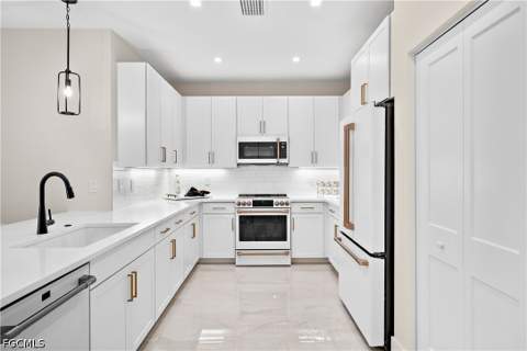 10952 Salt Bay Way, Fort Myers FL - photo 6 of 36