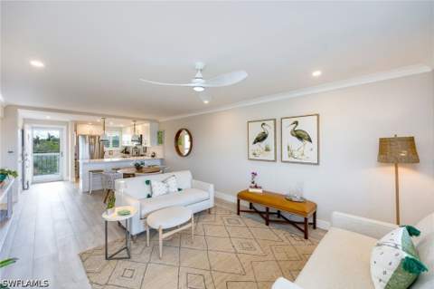 29 High Point Cir E 403, Naples FL - photo 14 of 50