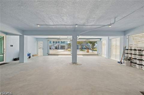 121 Hibiscus Dr, Fort Myers Beach FL - photo 8 of 10
