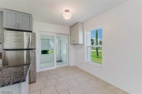 16595 Davis Rd, Fort Myers FL - photo 15 of 31