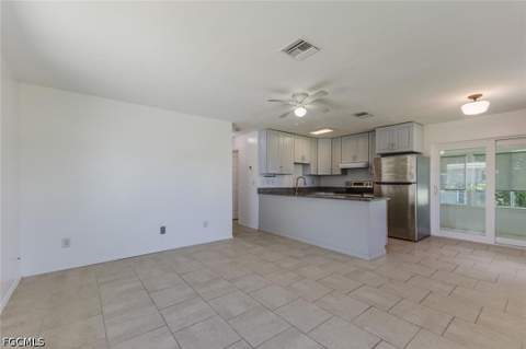 16595 Davis Rd, Fort Myers FL - photo 6 of 31