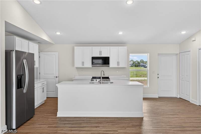 3 bedroom SingleFamilyResidence at 2730 NW 19th Ave, Cape Coral, Cape Coral — photo 3
