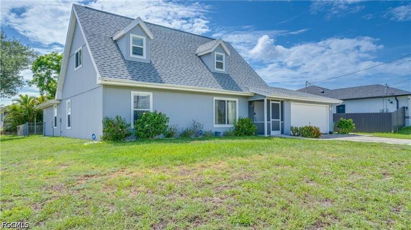 4 bedroom SingleFamilyResidence at 2010 NW 2nd Pl, Cape Coral, Cape Coral — photo 2