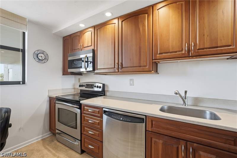 2 bedroom Condominium at 4223 Bay Beach Ln 4F, The Palms Of Bay Beach, Fort Myers Beach — photo 5