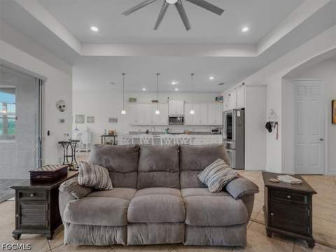 3271 Baravaldo Cir, Cape Coral FL - photo 18 of 50
