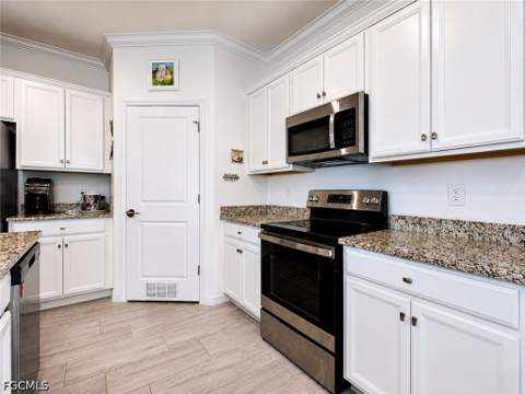 16141 Rosemallow Ln, Alva FL - photo 11 of 41