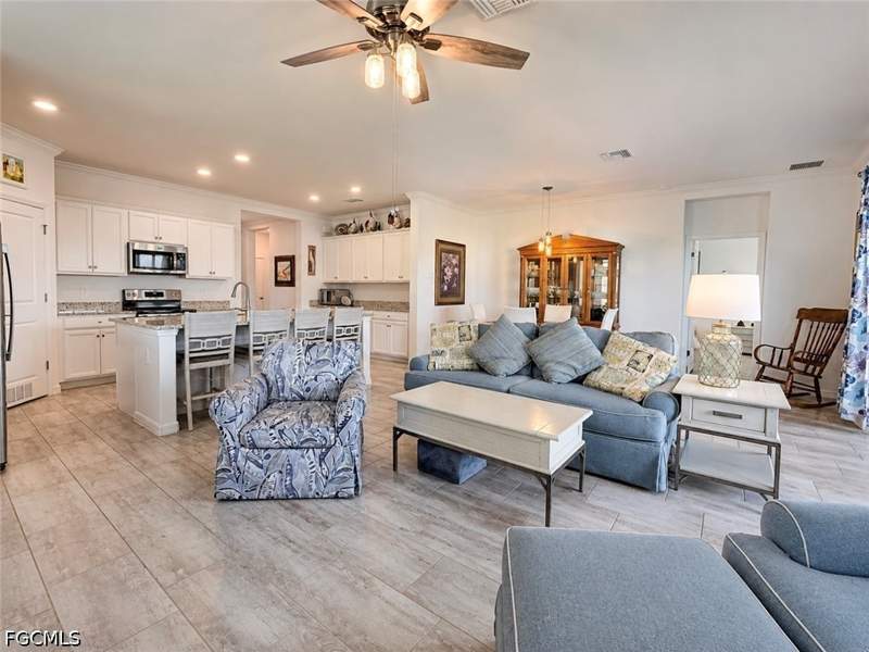 3 bedroom SingleFamilyResidence at 16141 Rosemallow Ln, Hampton Lakes, Alva — photo 2