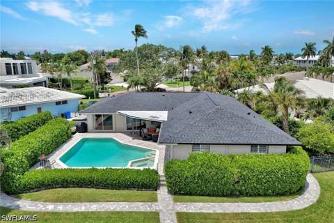 2140 Shad Ct, Naples FL - photo 10 of 45
