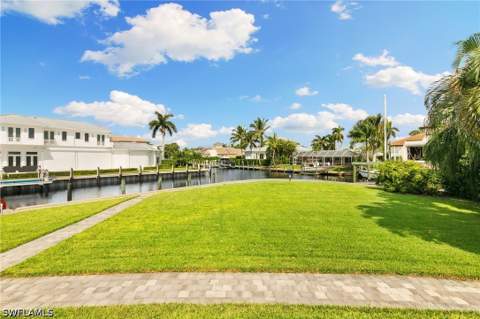 2140 Shad Ct, Naples FL - photo 11 of 45