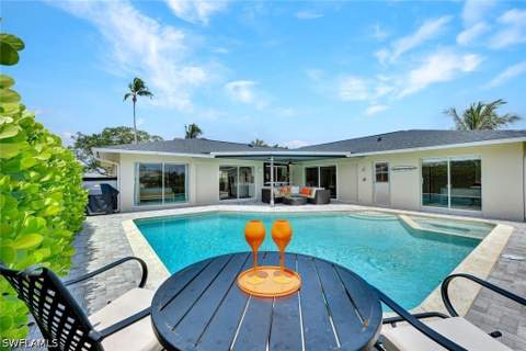 2140 Shad Ct, Naples FL - photo 13 of 45